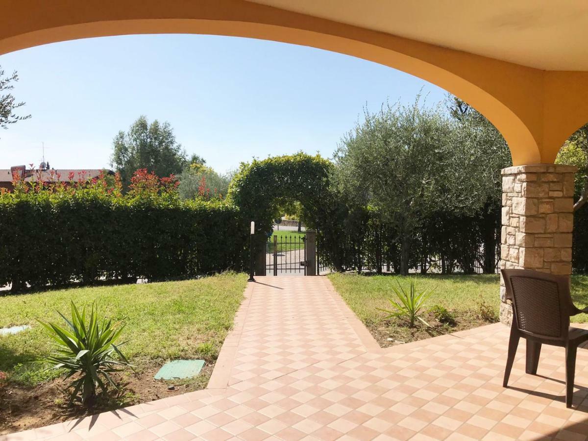 Villa The Sweet Rose With Pool Manerba del Garda Exterior photo