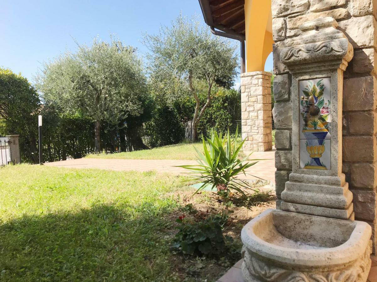 Villa The Sweet Rose With Pool Manerba del Garda Exterior photo